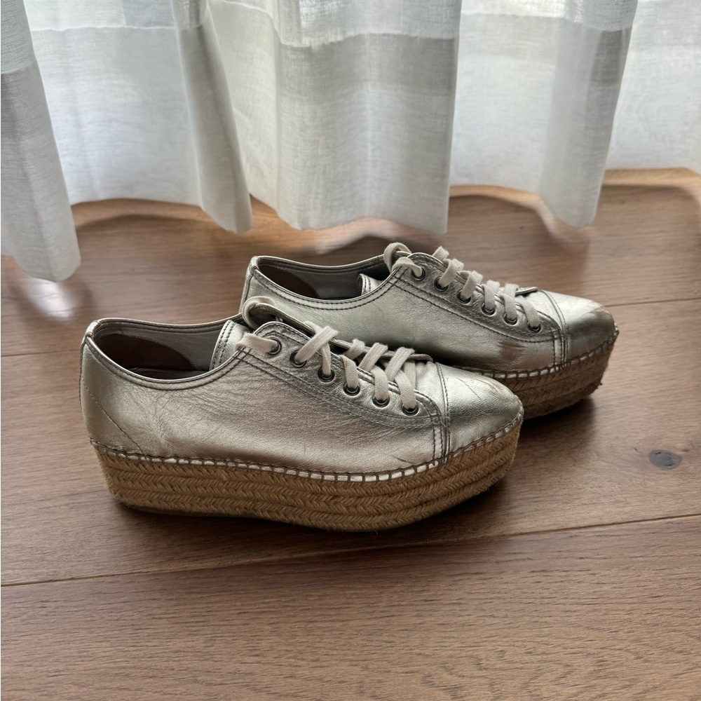 Miu Miu silver platform sneakers! Size 37. 100% authentic